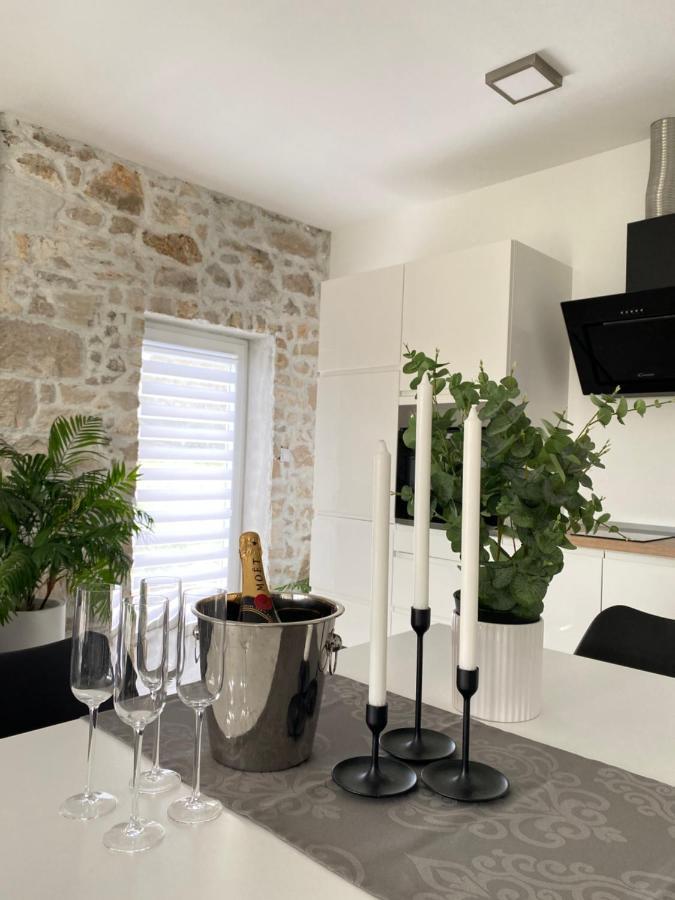 Holiday House Lucia Sukošan Εξωτερικό φωτογραφία