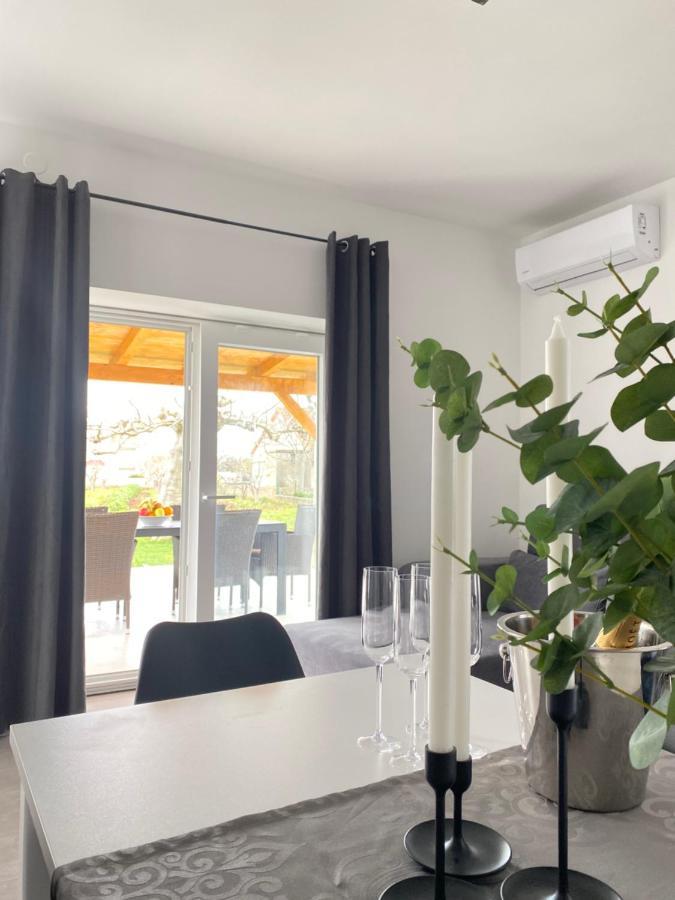 Holiday House Lucia Sukošan Εξωτερικό φωτογραφία